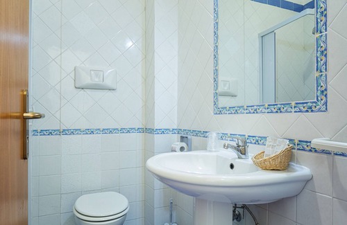 Torre del Greco Hotel | Hotel Holidays