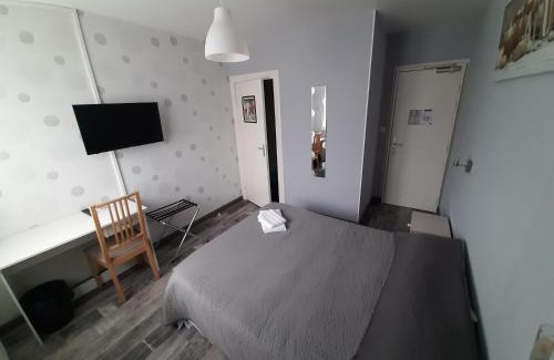 Cholet Hotel | Hotel Le Cormier 9