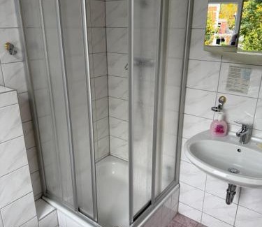 Bad Schlema House | Hotel Leonis