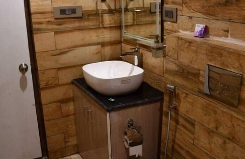 Lansdowne Hotel | Hotel Leosh Lansdwone