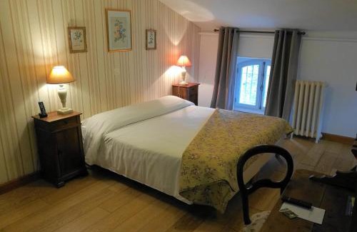 Saint-Girons Hotel | Hotel Logis - Chateau de Beauregard