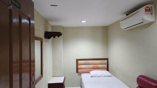 Kampung Kuchai Hotel | HOTEL MEDAN KiDD