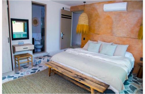 Bernal Hotel | Hotel Mr Lion and SPA