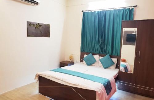 Daulatabad Hotel | Hotel NATRAJ Railway Station 6 CR