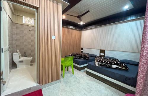 Gobind Dham Hotel | Hotel New Nandi by Bookmytournow