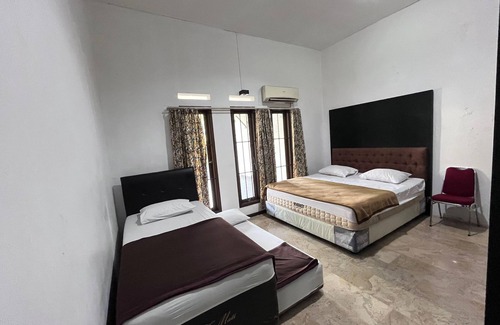 Cisarua Hotel | Hotel O Bungalow Homestay