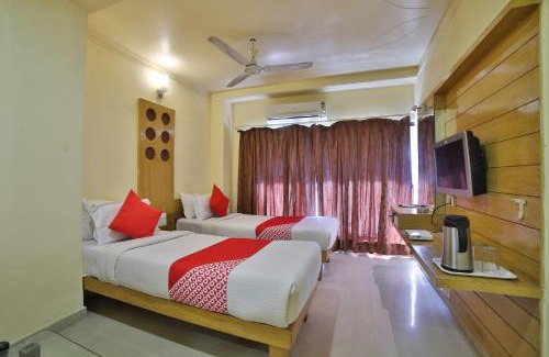 Navrangpura Hotel | Hotel O Kalash Residency