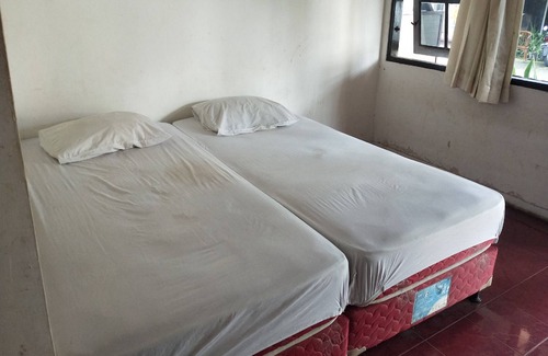 Kecamatan Narmada Hotel | Hotel O Losmen Ida Near PT. Narmada Awet Muda (Pabrik Lingsar)