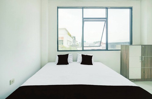 Jakarta Hotel | Hotel O Palmerah Near Binus University Formerly Wisma Bango