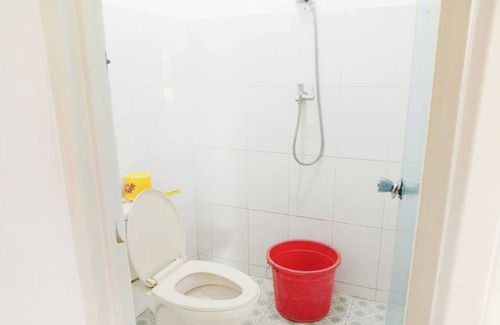 Sukabumi Hotel | Hotel O Penginapan Putri Asih Sawarna