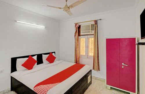 Malviya Nagar Hotel | Hotel O Red Apple Home
