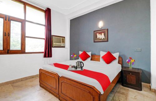 Kalkaji Hotel | Hotel O RS Suite