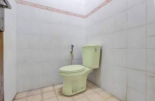 Laweyan Hotel | Hotel O Solo near RS JIH Solo formerly Azifa Inn