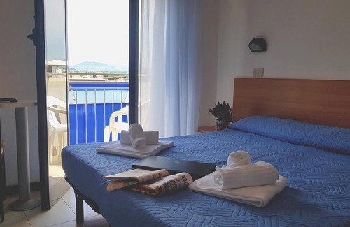 San Giuliano a Mare Hotel | Hotel Paloma