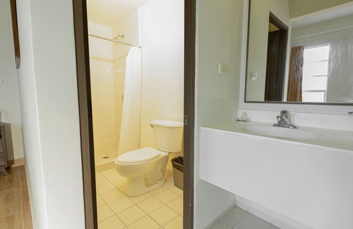Monterrey Centro Hotel | Hotel Plaza del Arco Express
