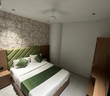 Navrangpura Hotel | Hotel Pulse