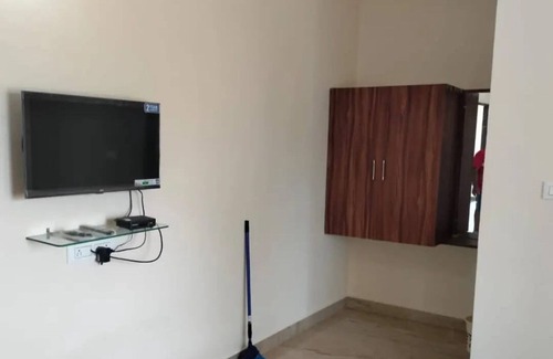 Hassan Hotel | Hotel Rajganga lodging
