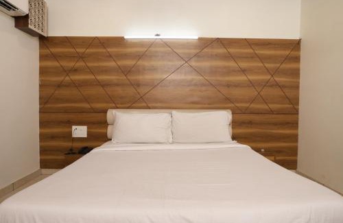 Hisar Hotel | Hotel Razia inn " A Unit of Sihag Construction & Real Estate Pvt Limited "