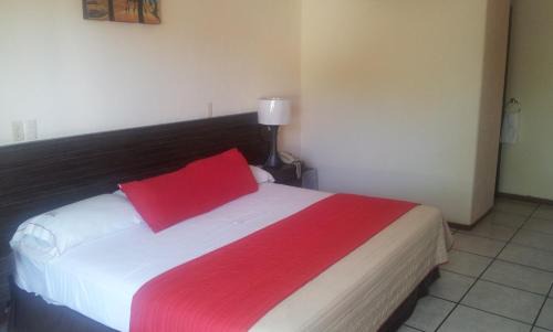 Amatitlan Hotel | Hotel Real del Sol