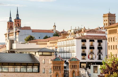 Old Town Hotel | Hotel Reina Cristina