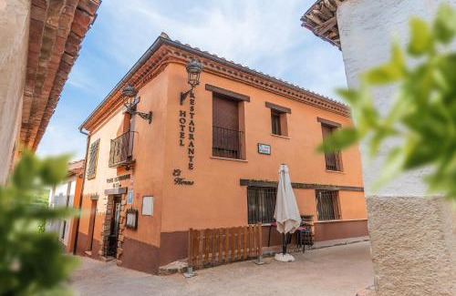 La Puebla de Valverde Hotel | Hotel Restaurante el Horno