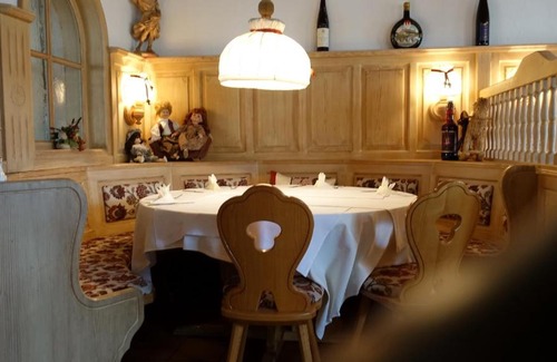 Altenkunstadt Hotel | Hotel-Restaurant "Fränkischer Hof"