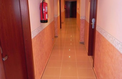 Laracha Hotel | Hotel Restaurante Pizzeria ABC