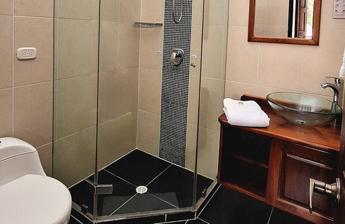 Jerico Hotel | Hotel Rio Piedras