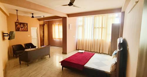 New Delhi Hotel | Hotel Rose Dwarka - Near Yashobhoomi Convention Centre