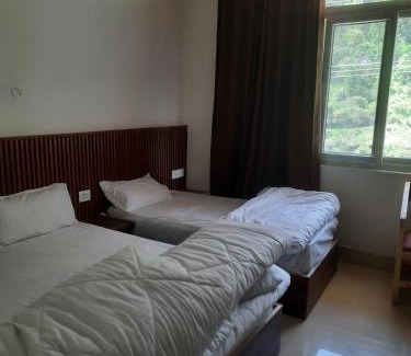 Shivanandi Hotel | Hotel RRR