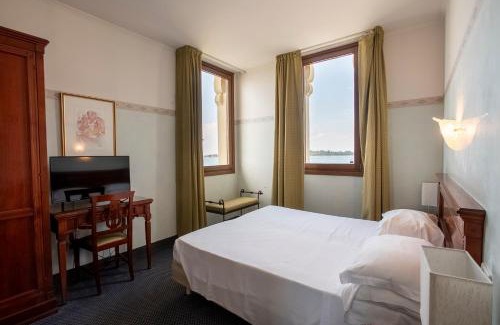 San Pietro di Legnago Hotel | Hotel Russo Palace