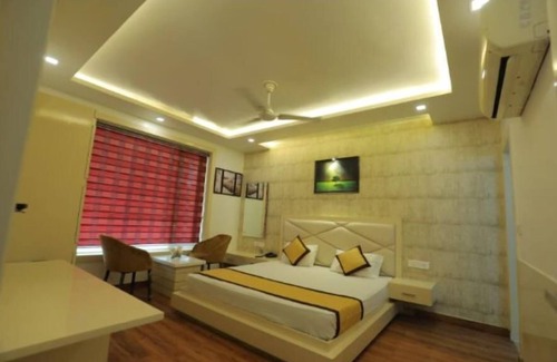 Taj Ganj Hotel | Hotel Sahibs Red Carpet