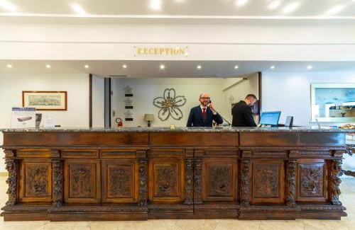 Torre del Greco Hotel | Hotel Sakura