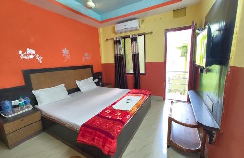 Puri Hotel | Hotel Samrat Palace Puri Near Ramchandi Beach 550m - " Excellent Service Recommended & Couple Friendly "