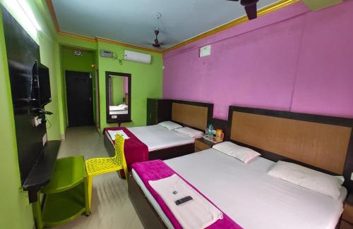 Puri Hotel | Hotel Samrat Palace Puri Near Ramchandi Beach 550m - " Excellent Service Recommended & Couple Friendly "