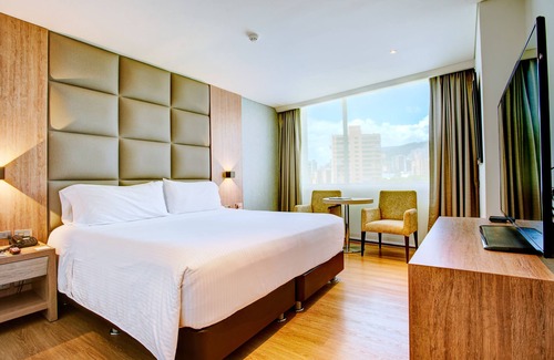 La Florida Hotel | Hotel San Fernando Plaza