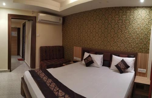 Puri Hotel | Hotel Sea View Residency Puri হোটেল সি ভিউ রেসিডেন্সি পুরী ହୋଟେଲ ସାଗର ଦୃଶ୍ୟ ରେସିଡେନ୍ସି ପୁରୀ- Room-Sea-Facing-with-Attached-Balcony- Wifi-Parking-Restaurant Facilities - Book Now