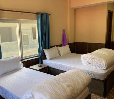 Mustang Hotel | Hotel Siddhartha & Khanglo Thakali Bhancha Ghar