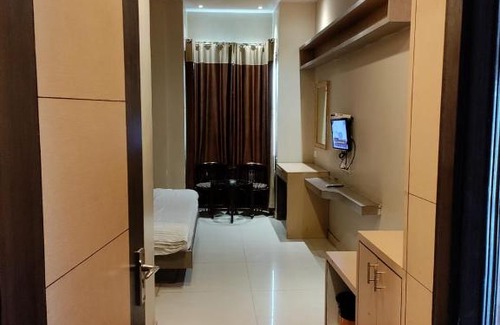 Mathura Apartment | Hotel Silver Star