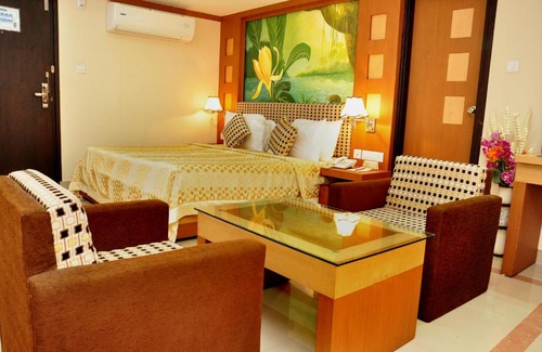 Kannur Hotel | Hotel Sky Pearl