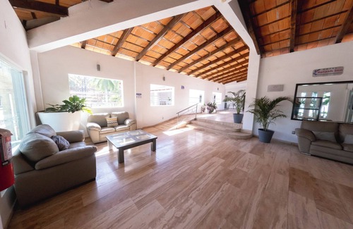 Las Jarretaderas Hotel | Hotel Splash Inn Nuevo Vallarta