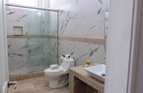 Las Jarretaderas Hotel | Hotel Splash Inn Nuevo Vallarta