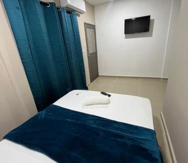 Crespo House | Hotel Stay Golden