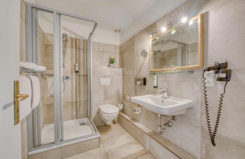 Alt-Travemunde/Ronnau Hotel | Hotel Strandschlösschen
