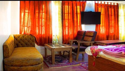 Nagin Bagh Hotel | Hotel Sultan Residency