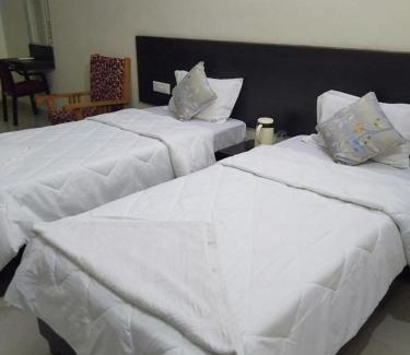 Kushinagar Bed & Breakfast | Hotel the Ideal
