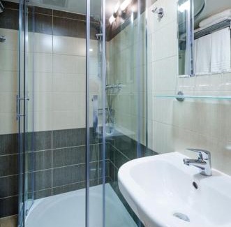 Velke Popovice Hotel | Hotel u Ledu