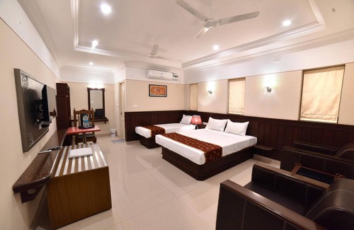 Nagercoil Hotel | Hotel Vashanth Krishna