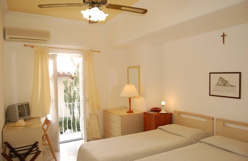 Lipari Historic Centre Hotel | Hotel Villa Augustus