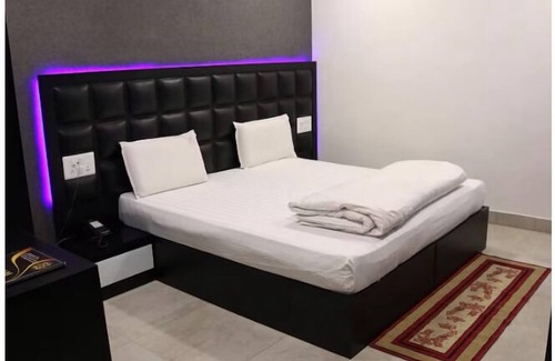 Barnala Hotel | Hotel Visit